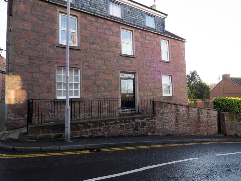 The Gallery Flat, 4 Tannage Brae - B&B Kirriemuir