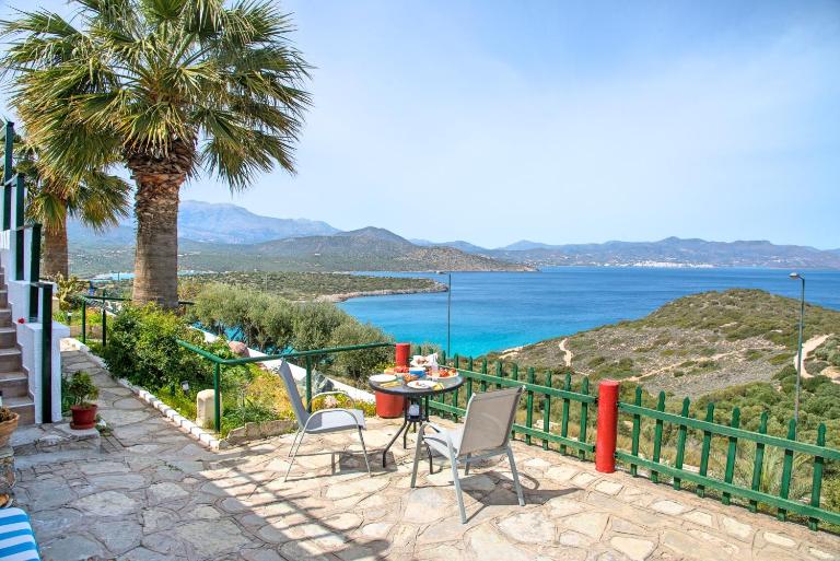 Anemone Homes - B&B Astrinó