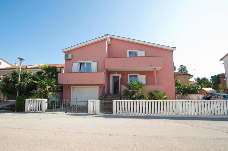 Apartments Maric with parking - B&B Umag