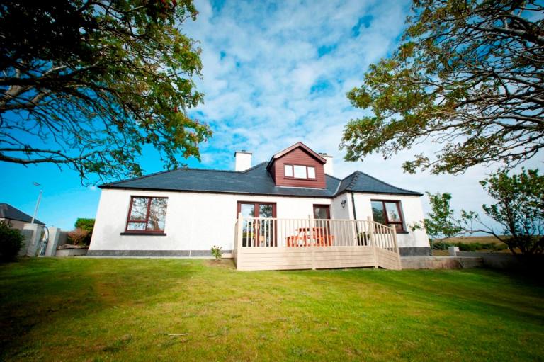 Abhainn Cottage - B&B Breasclete