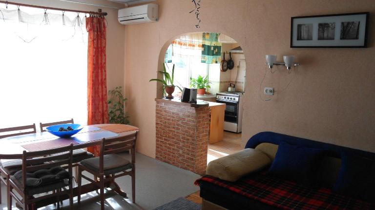 Apartment on Korjatovich 6a - Bed and Breakfast Berehove