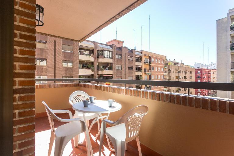 ApartUP Mestalla Home - B&B Valencia