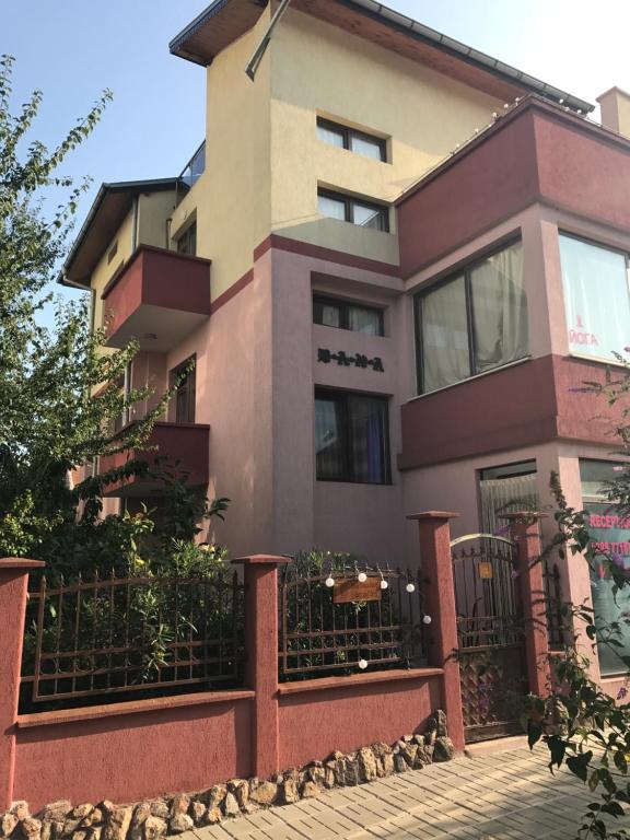 Guest House Dara - B&B Tsarevo