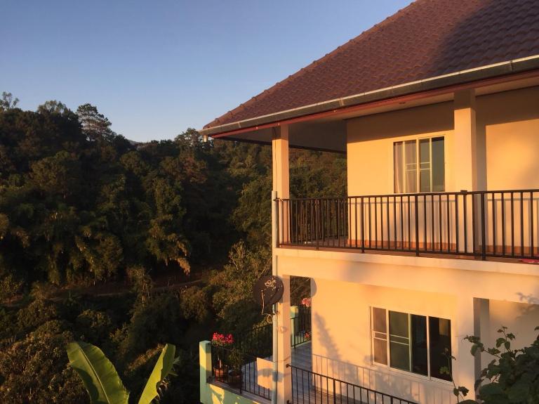 DoiTung Homestay ดอยตุงโฮมสเตย์ - Bed and Breakfast Chiang Rai
