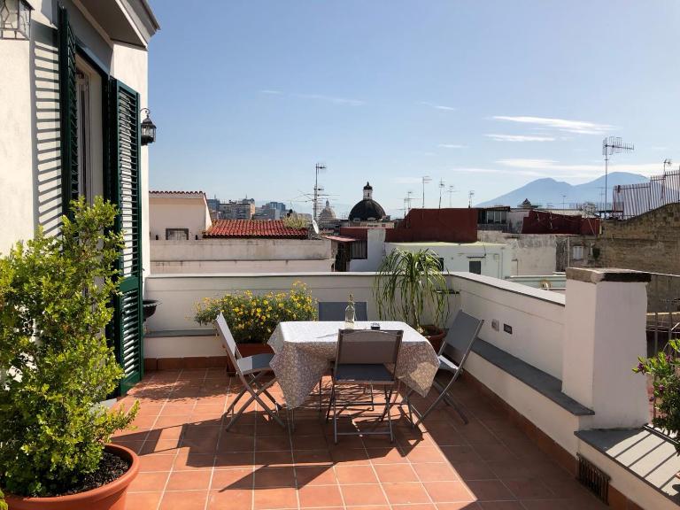 Gregorius Diamerisma panoramic terrace - B&B Napoli