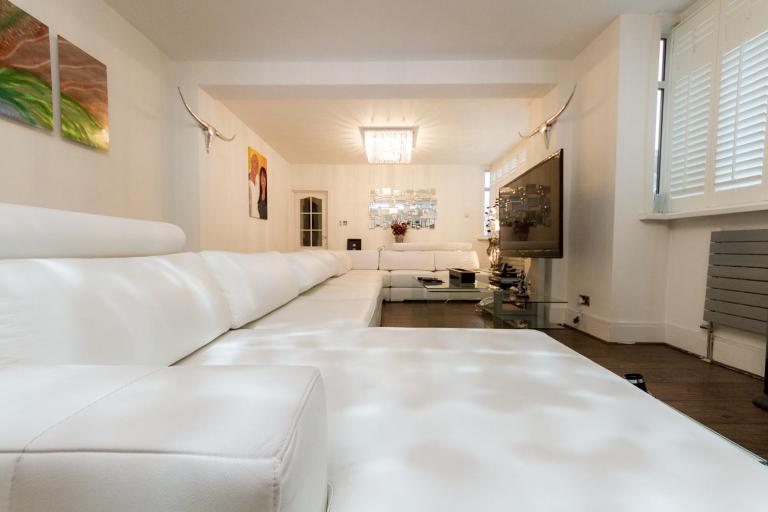 Juzz Holiday Lets - B&B London
