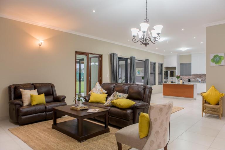 The Living Collective - The Gates - B&B Hilton