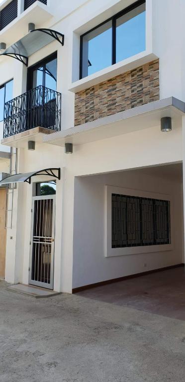 Kdc Homes - B&B Puerto Princesa