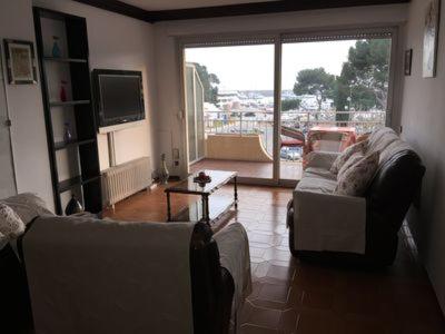 1ra Linea Platja de Sant Feliu - B&B Sant Feliu de Guíxols