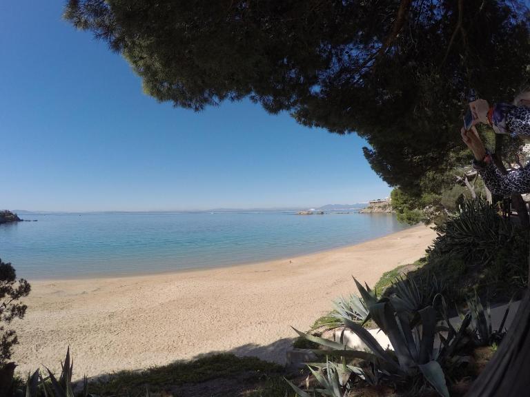 New Madrague Beach - Chambres d'hôtes Roses