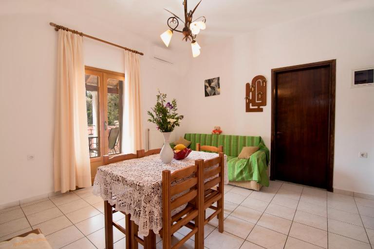 Villa Blue Pearl Corfu - Bed and Breakfast Karyófyto