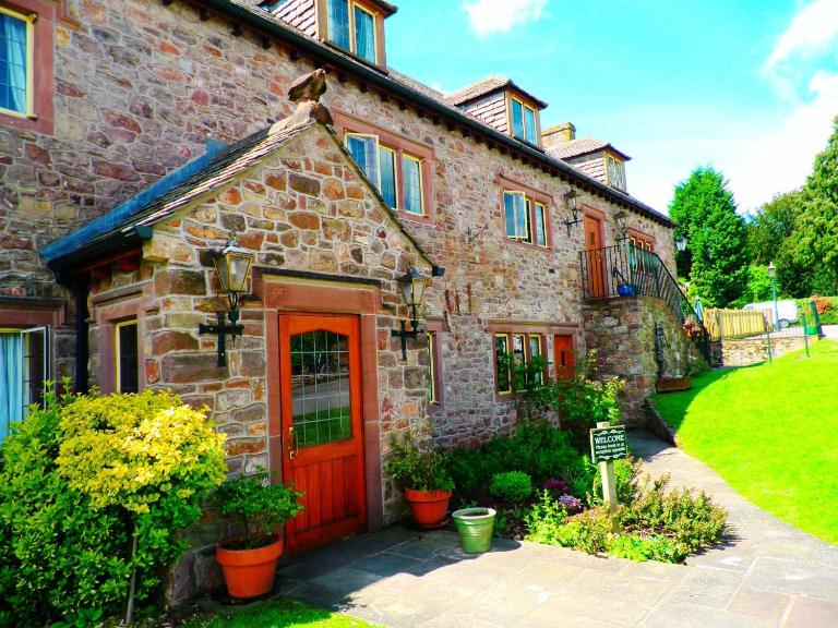 The George Inn & Millingbrook Lodge Ltd - B&B Lydney
