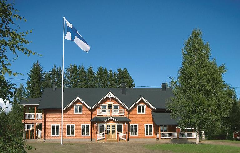 Guest House Haapaniemen Hirsikartano - Ferienwohnung Iisalmi