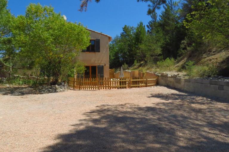 Le gite du grand cèdre - proche des gorges du Verdon - B&B Allemagne-en-Provence
