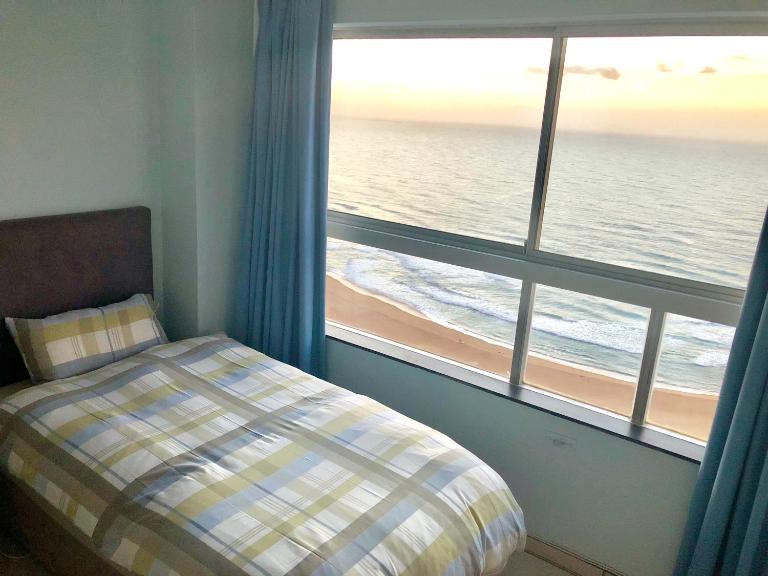 Hightide Apartment - Bed and Breakfast eManzimtoti