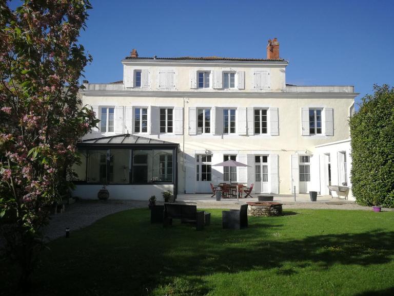 H de Surgères - B&B Surgères