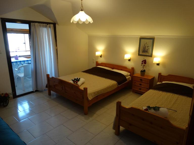 Christakos Apartments - B&B Nea Vrasna