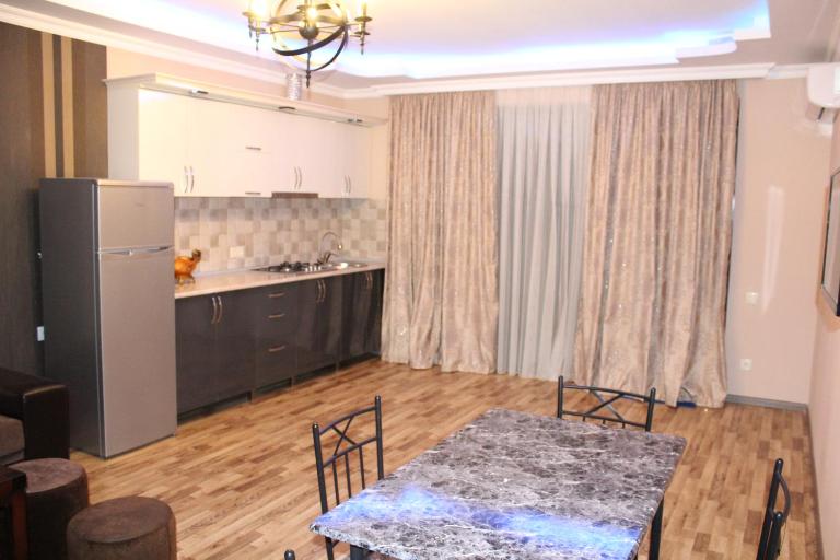 sunny home - Ferienwohnung Kobuleti