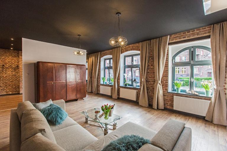 Zillmann Apartment - Ferienwohnung Kattowitz