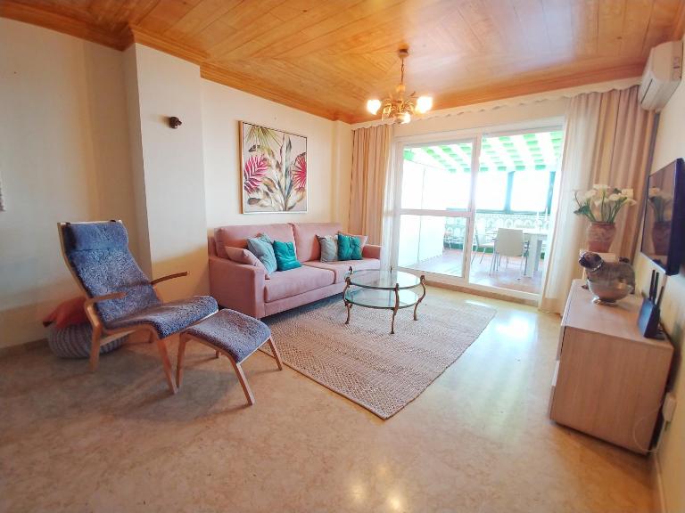 Penthouse with Stunning Views - Ferienwohnung Estepona