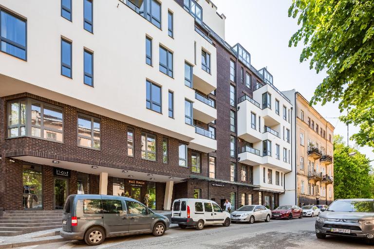 Central Park Apartments - Bed and Breakfast Lviv