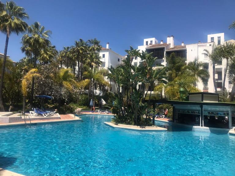 Jardines de las Golondrinas Marbella with Sea Views - Ferienwohnung Marbella
