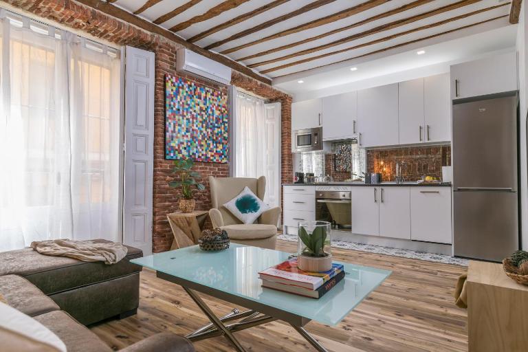 Bonito apartamento en típica corrala en el centro de Madrid - B&B Madrid