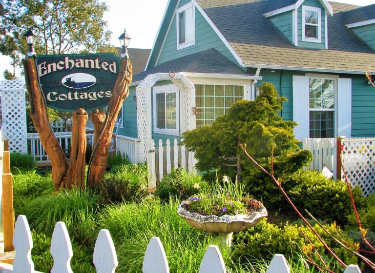 Enchanted Cottages by the Sea - B&B Seaview