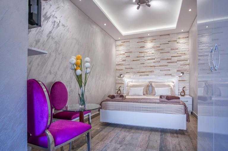 Luxury Boutique Studio Apartments - Bed and Breakfast Budva