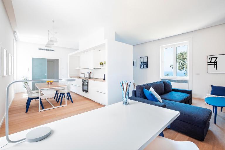 AE Home|Studio - B&B Sorrento