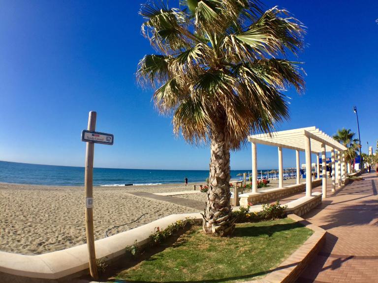 Fuengirola Beach Apartment by Stay Belonio - Ferienwohnung Fuengirola