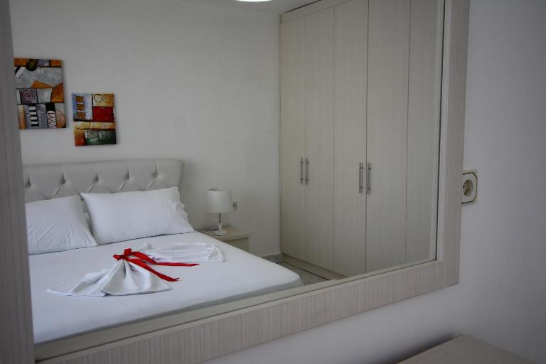 Cozy Apartment - Ferienwohnung Saranda