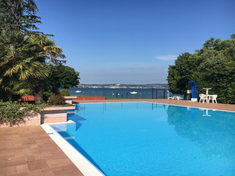 Holiday Sirmione Apartments - B&B Sirmione