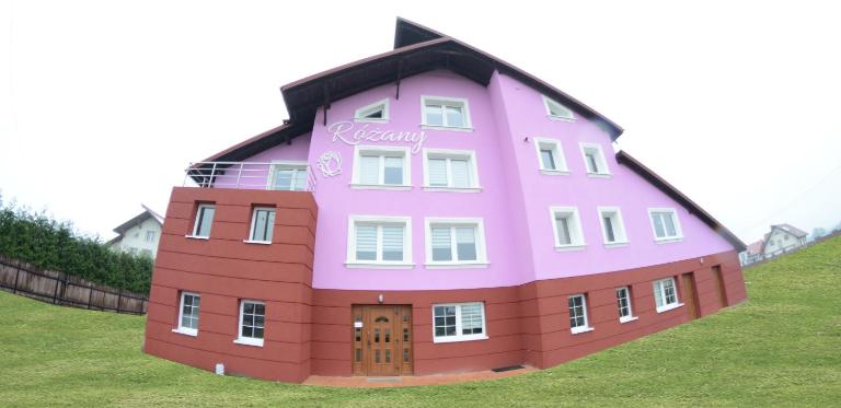 Noclegi"DOM RÓŻANY" Myszyniec - B&B Myszyniec