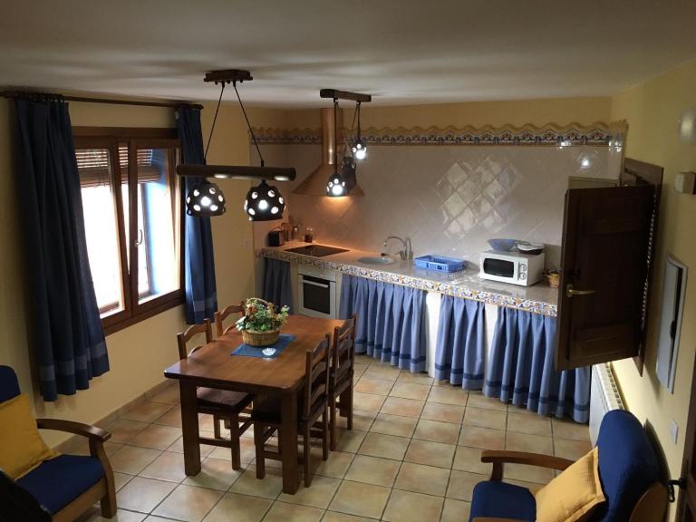 Casa Rural Del Antiguo Hojalatero - B&B Ibdes