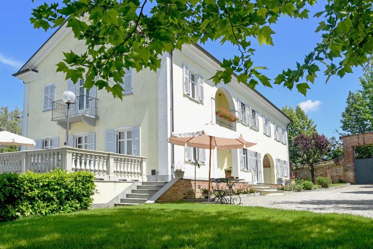Cascina San Bernardo - B&B Magliano Alfieri