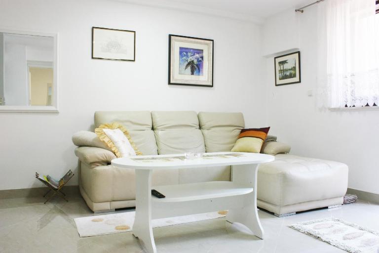 Apartman Maksimir Relax Zagreb-75m2 - B&B Zagabria