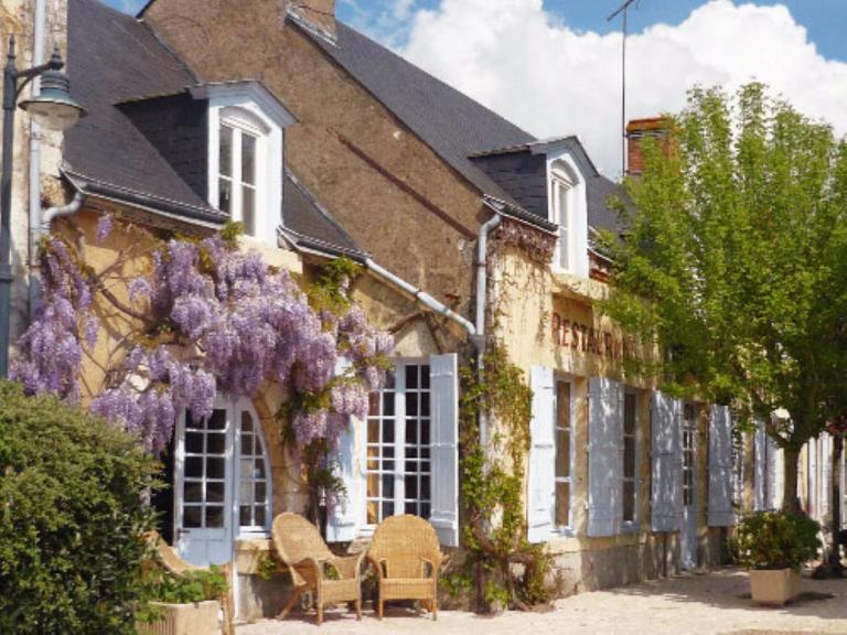 Résidence Hôtelière La Marine - Chambres d'hôtes Combleux