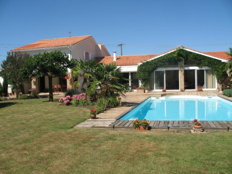 Chambres d'Hôtes Le Mûrier - Bed and Breakfast Bressuire