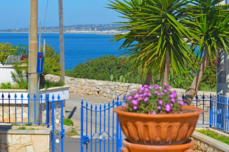 Casa Tramonto - RosariaVacanze - Bed and Breakfast Marina San Gregorio