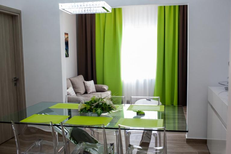 Laura Lifestyle and History - B&B Thessaloniki