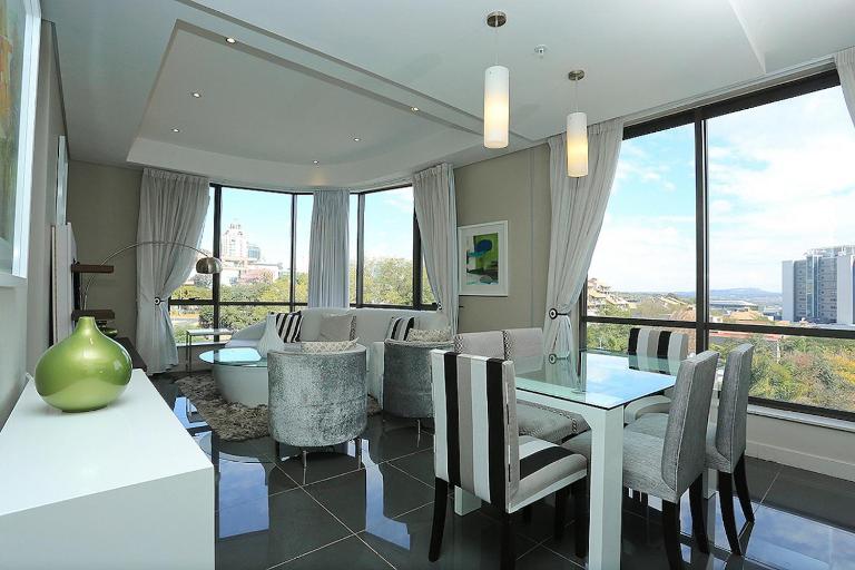 Sandton Skye Johannesburg Luxury Apartment - B&B Johannesburg