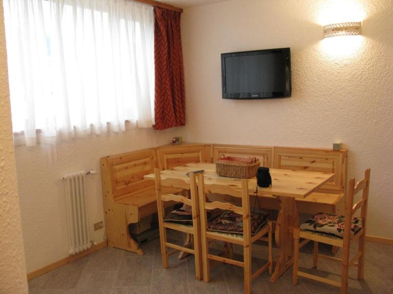 Bilocale Fronte Piste - Appartamentiflarida Sansicario Alto - B&B San Sicario