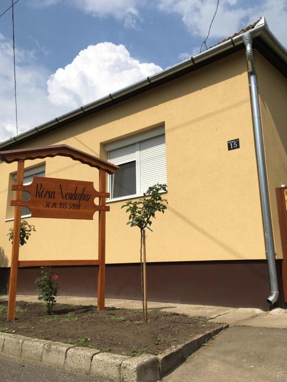 Rózsa Vendégház - Bed and Breakfast Tokaj