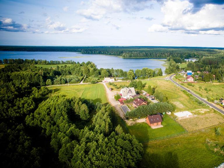 "Rowerowa Przystań" turystyka wiejska & agroturystyka nad jeziorem Serwy w sercu Puszczy - B&B Sucha Rzeczka