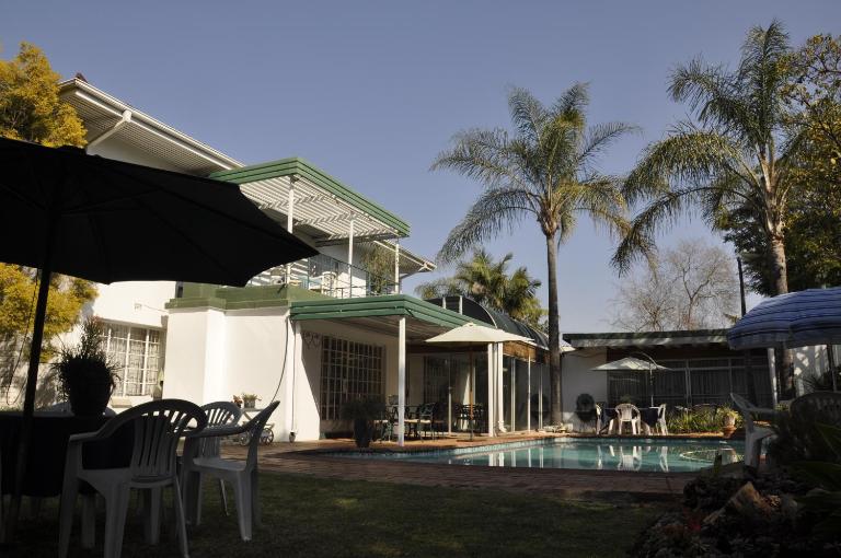 Meintjieskop Self-Catering Accommodation - B&B Pretoria