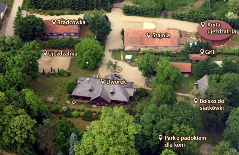 Dwor Trzesniow - B&B Trześniów