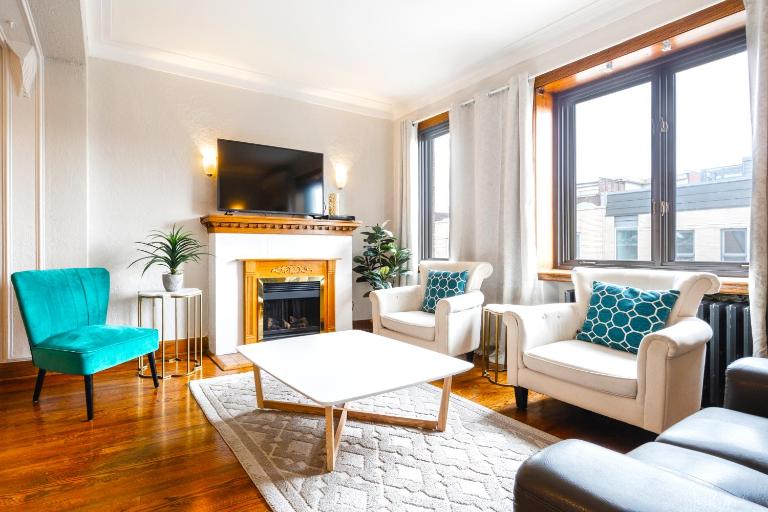MTLVacationrentals-The MTLVR Kisses - Bed and Breakfast Montréal