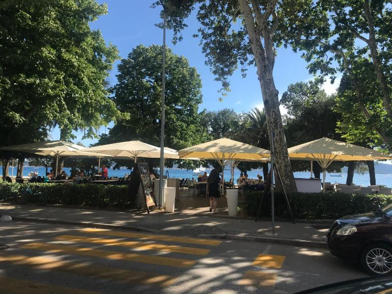 Luxury Town Center Apartments - Bed and Breakfast Zadar