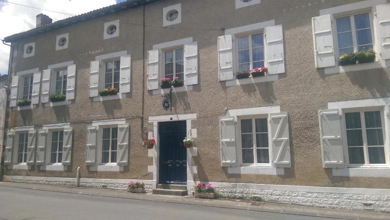Vingt Grand Rue - Chambres d'hôtes Champagne-Mouton